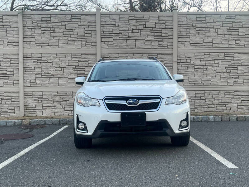 2017 Subaru Crosstrek Premium photo 2