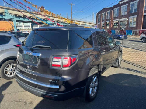 2015 GMC Acadia SLE-2