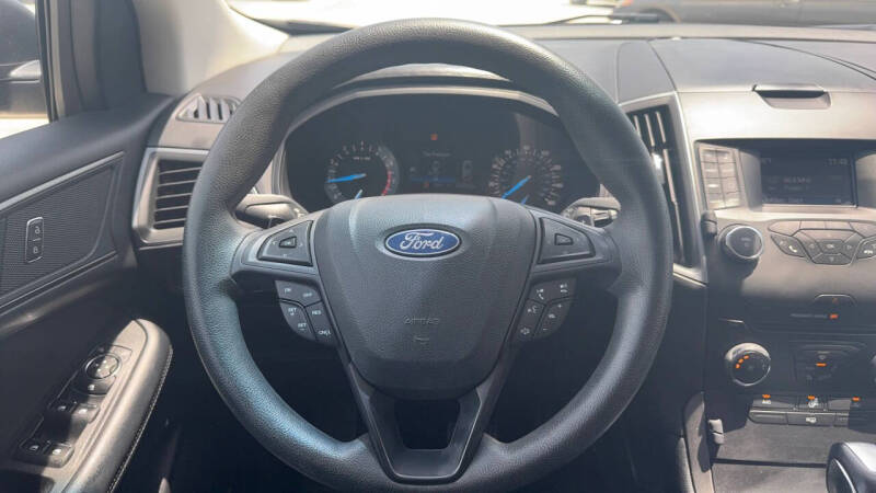 2018 Ford Edge SE