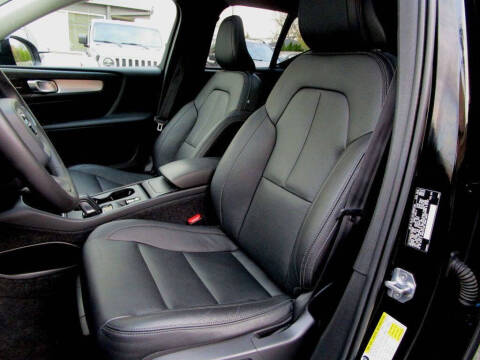 2020 Volvo XC40 T5 Momentum