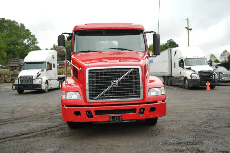 2016 Volvo VNM