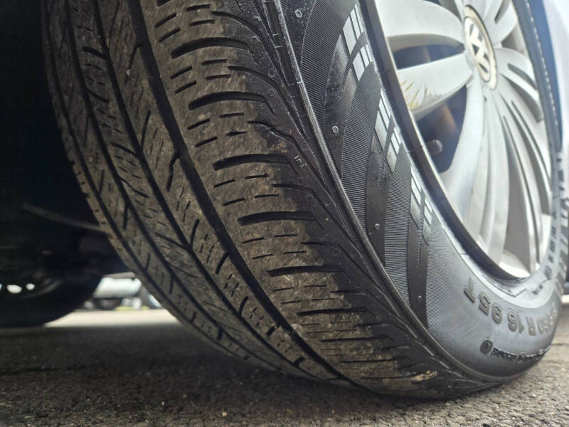 2014 Volkswagen Passat 2.5L S PZEV