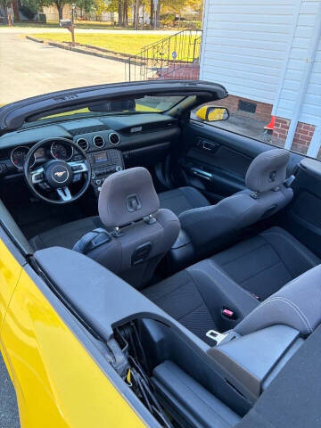 2015 Ford Mustang V6