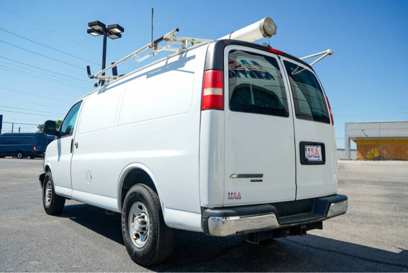 2014 Chevrolet Express 2500