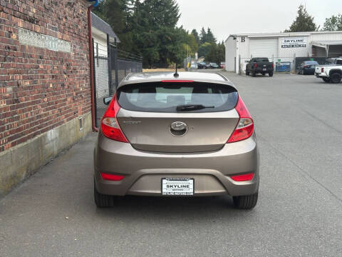 2013 Hyundai Accent SE