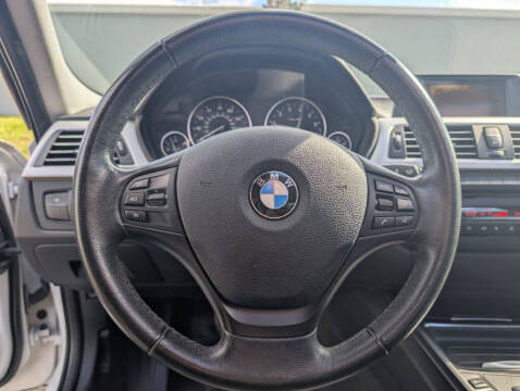 2012 BMW 3 Series 328i