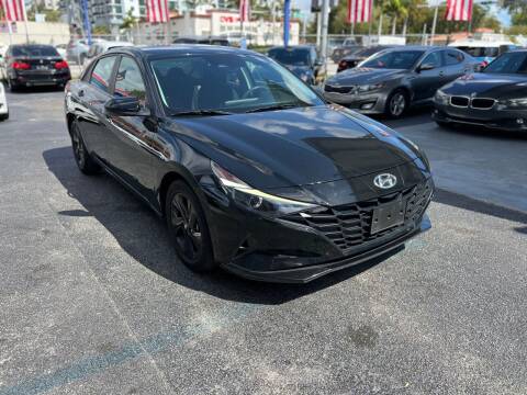 2021 Hyundai Elantra for sale at THE SHOWROOM in Miami FL