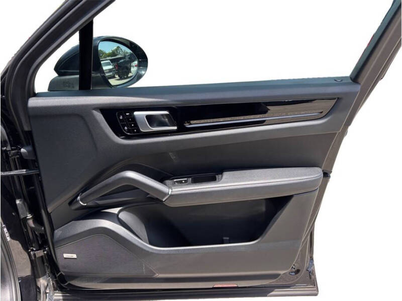2019 Porsche Cayenne S