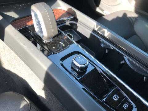 2025 Volvo V60 Cross Country B5 Plus