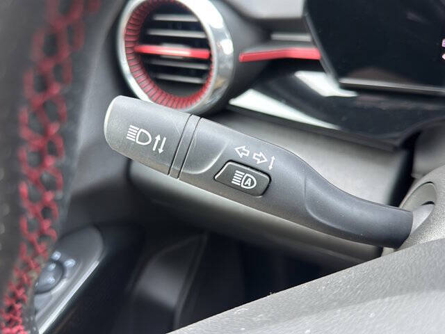 2025 Chevrolet Trax RS