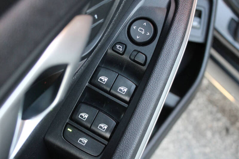 2021 BMW 3 Series 330i