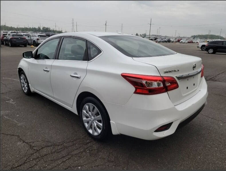 2017 Nissan Sentra SV photo 12