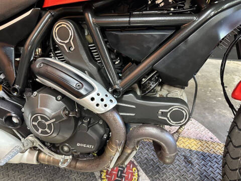 2015 Ducati Scrambler Icon Ducati Red