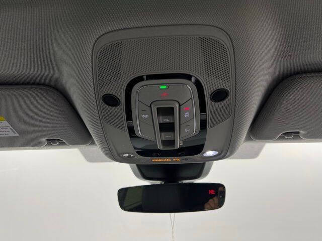 2023 Audi e-tron quattro Premium