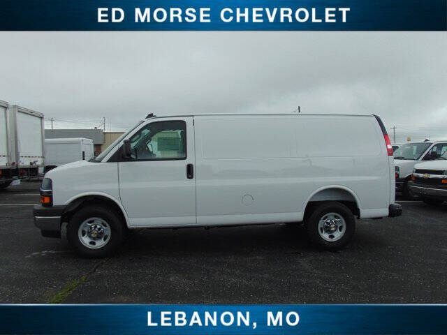 2025 Chevrolet Express 3500