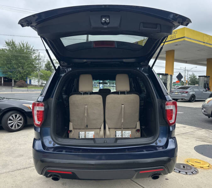 2016 Ford Explorer