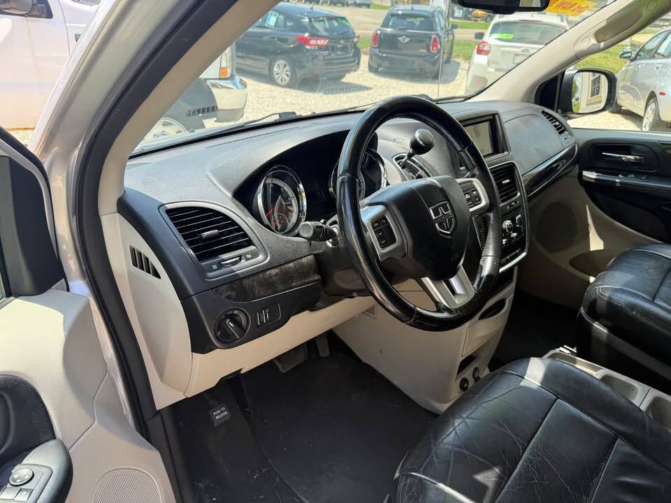 Silver 2012 Dodge Grand Caravan American Value Package American Value Package 4dr Mini-Van 8