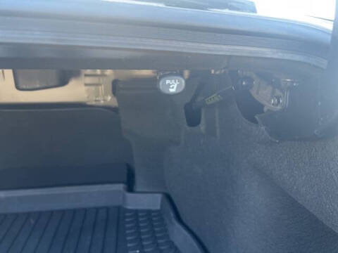 2020 Toyota Camry SE Nightshade