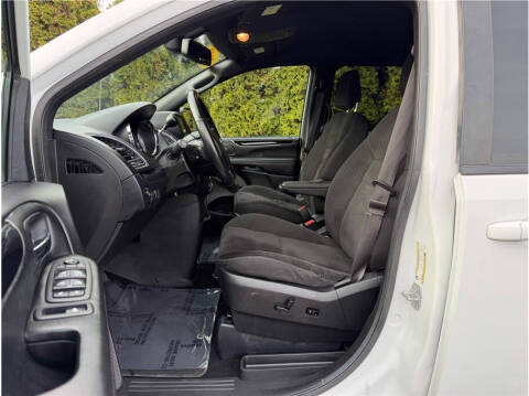 2019 Dodge Grand Caravan SE 35th Anniversary Edition