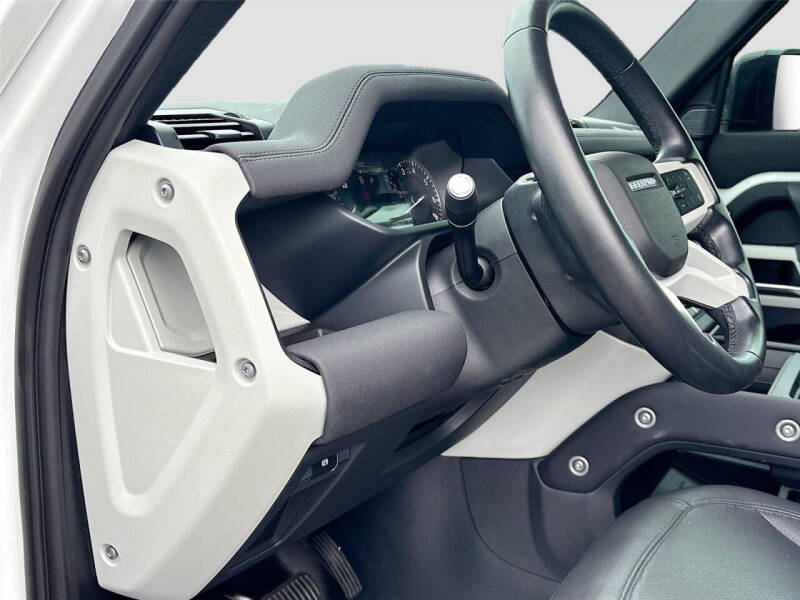 2023 Land Rover Defender