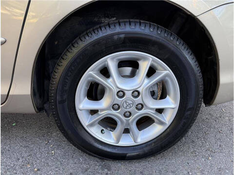 2004 Toyota Sienna