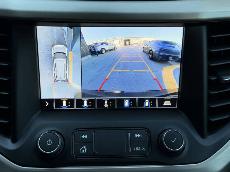 2020 GMC Acadia Denali