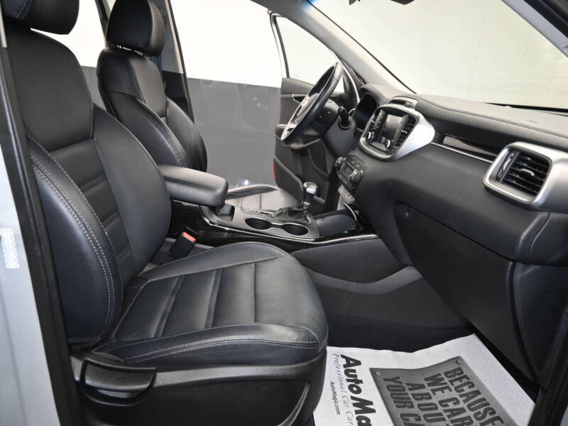 2019 Kia Sorento EX V6