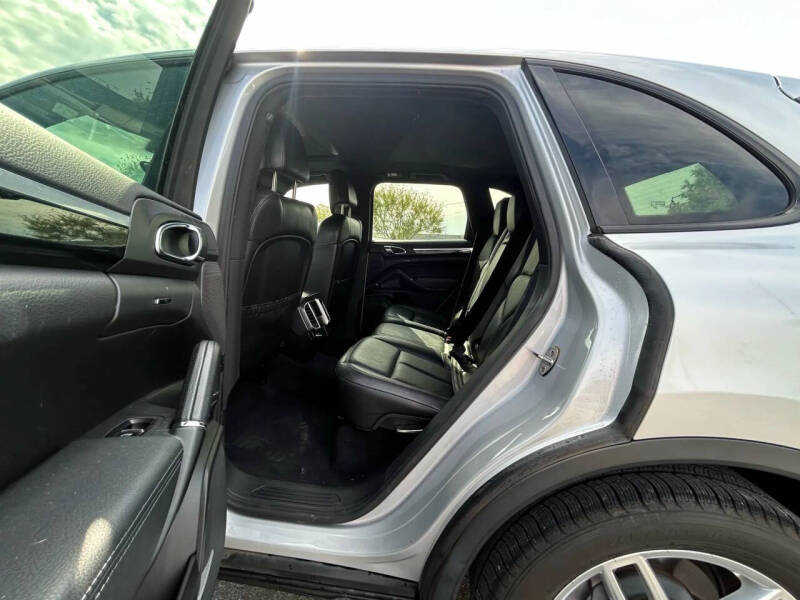 2012 Porsche Cayenne Tiptronic