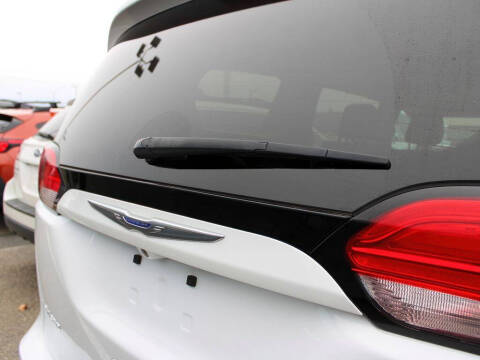 2020 Chrysler Voyager LXi