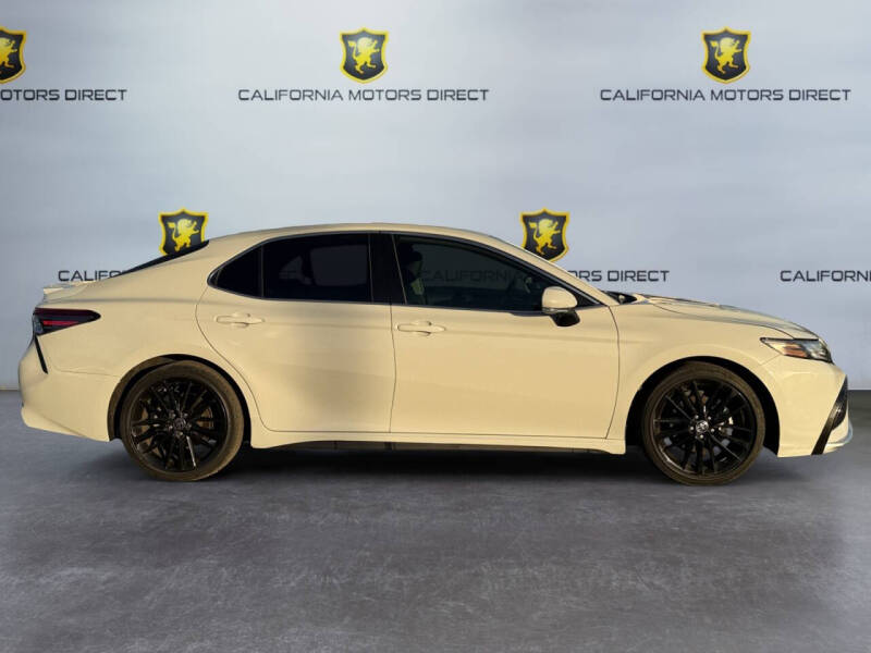 2022 Toyota Camry Hybrid XSE