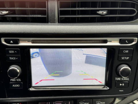 2016 Toyota Prius c Persona Special Edition