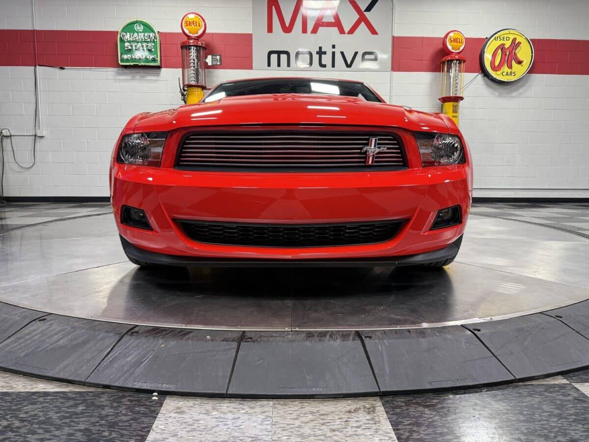 2011 Ford Mustang 19