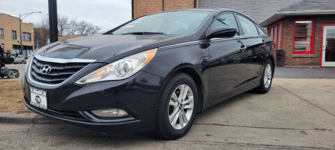 2013 Hyundai Sonata for sale at TEMPLETON MOTORS in Chicago IL