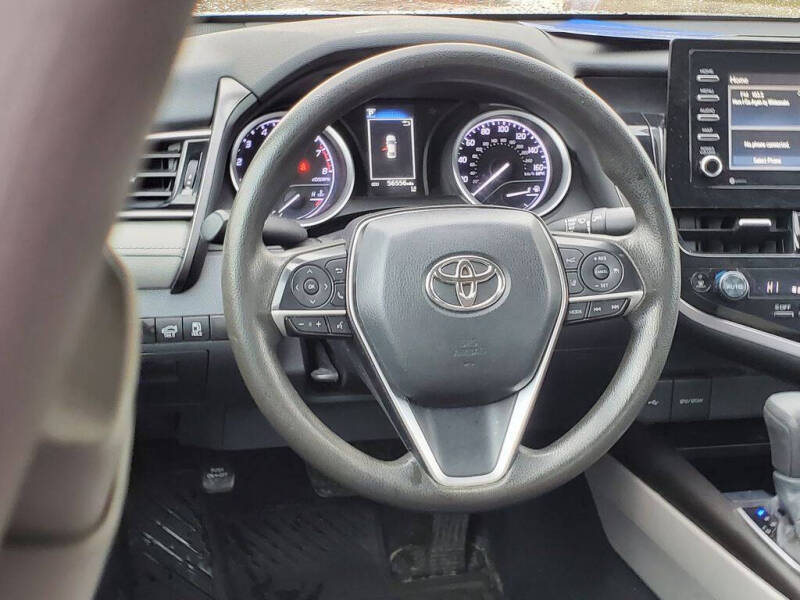 2022 Toyota Camry LE