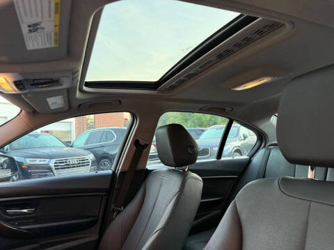 2015 BMW 3 Series 320i