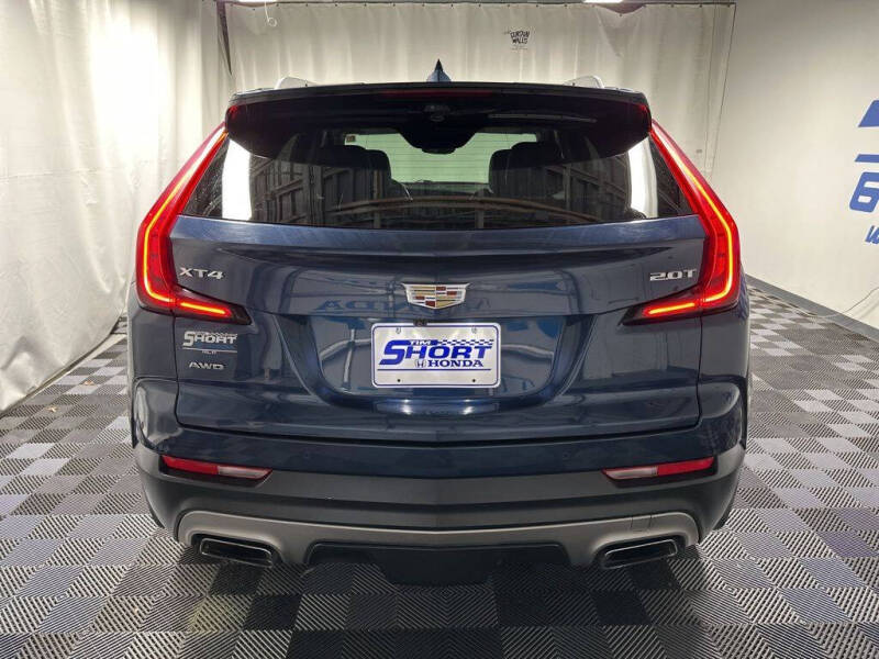 2019 Cadillac XT4 Premium Luxury