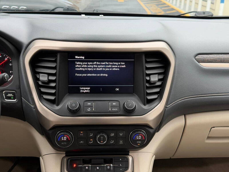 2020 GMC Acadia Denali