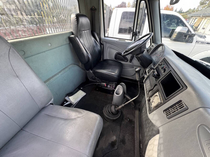 2004 International DuraStar 4300