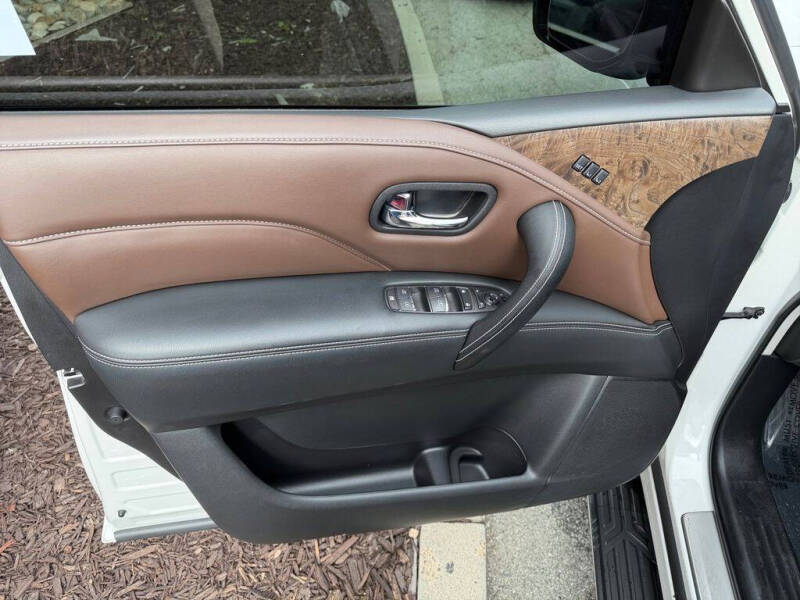 2024 Infiniti QX80 Premium Select