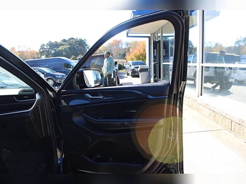 2023 Jeep Grand Cherokee L Altitude