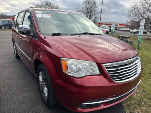2013 Chrysler Town and Country for sale at McNamara Auto Sales - Kenneth Road Lot in York PA