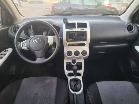 2012 Scion xD
