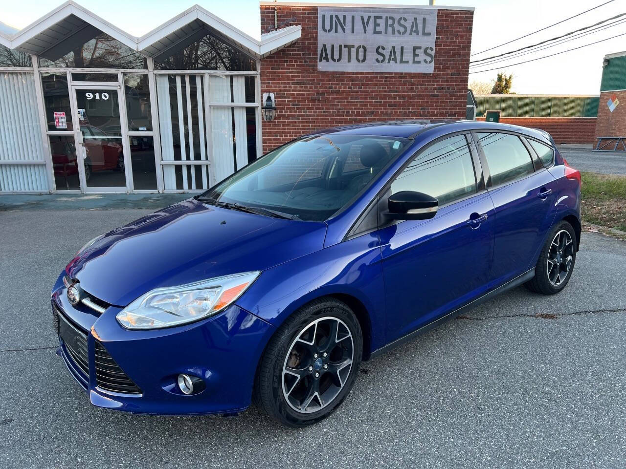 2013 Ford Focus for sale at Universal Auto Sales LLC in Burlington, NC