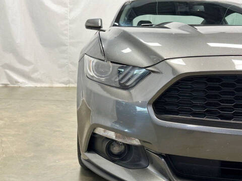 2016 Ford Mustang V6