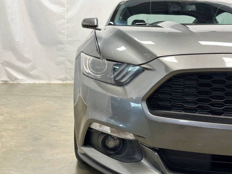 2016 Ford Mustang V6