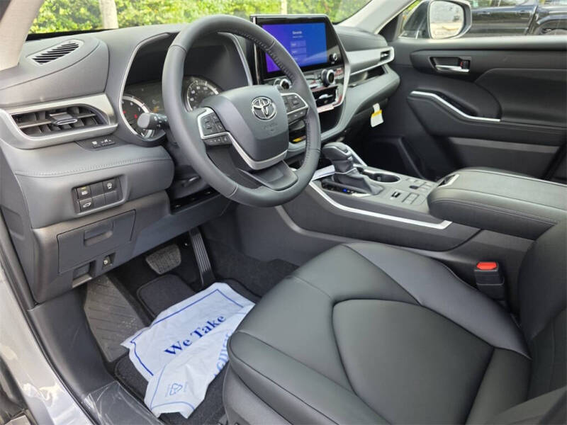 2026 Toyota Highlander XLE