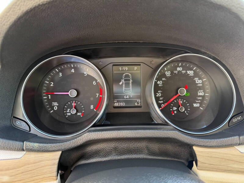 2017 Volkswagen Passat 1.8T SE