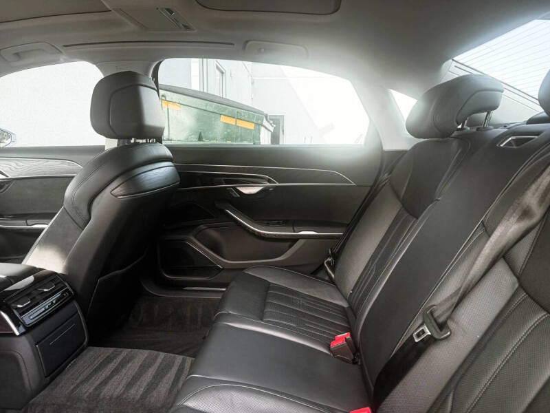 2022 Audi A8 L quattro 55 TFSI