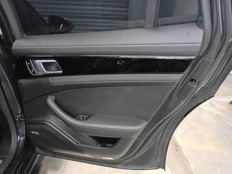 2018 Porsche Panamera