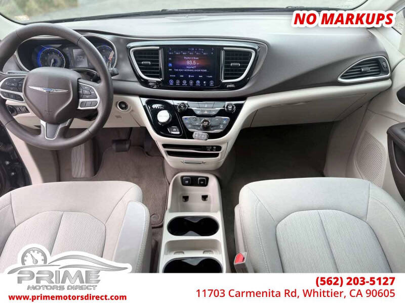 2017 Chrysler Pacifica Touring